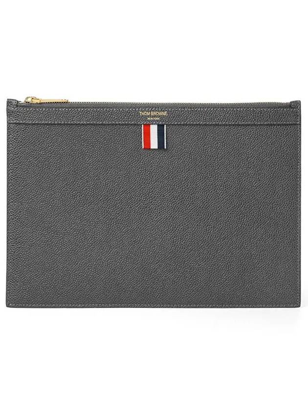 Pebble Grain Three Stripes Zipper Small Clutch Bag Dark Grey - THOM BROWNE - BALAAN 3