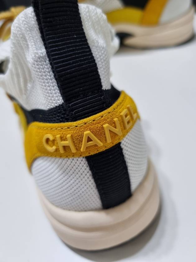 CC Logo Tennis Knit Suede Low Top Sneakers Yellow - CHANEL - BALAAN 4