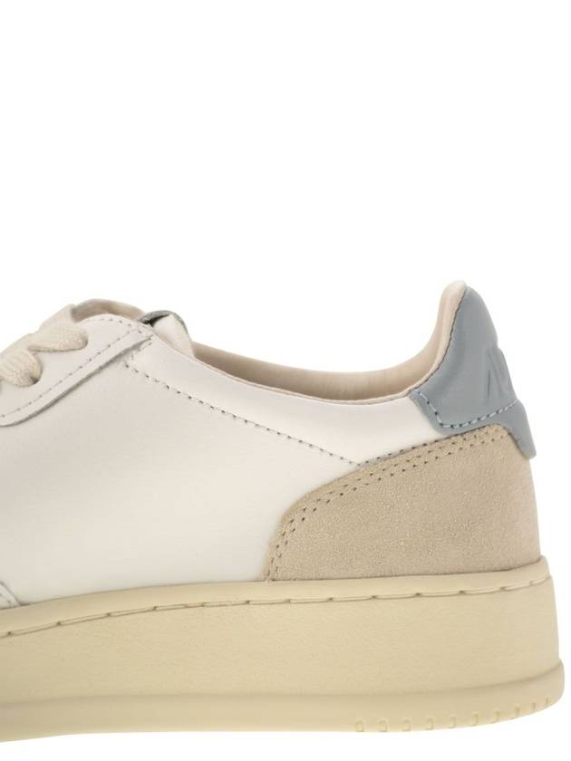 MEDALIST LOW - Leather and Suede Sneakers - AUTRY - BALAAN 7