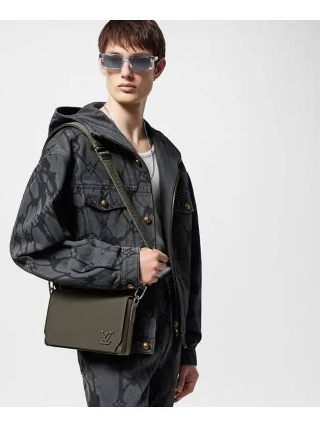 Takeoff Messenger Bag Green - LOUIS VUITTON - BALAAN 2