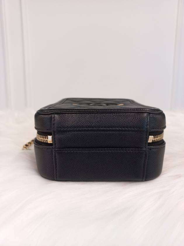 Women s Cosmetic Case Vertical 29th AS0988 Status A - CHANEL - BALAAN 11