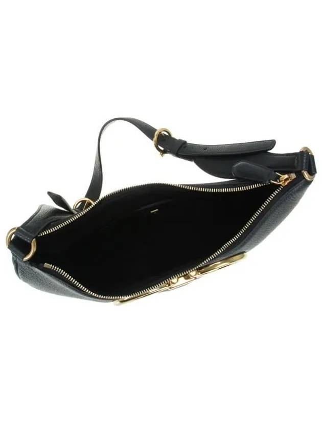 Maxi Gancini Shoulder Bag Black - SALVATORE FERRAGAMO - BALAAN 5