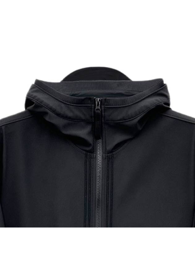 Wappen Patch Soft Shell Hooded Jacket Black - STONE ISLAND - BALAAN 4