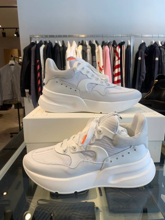 Oversized Runner Low Top Sneakers White - ALEXANDER MCQUEEN - BALAAN 3