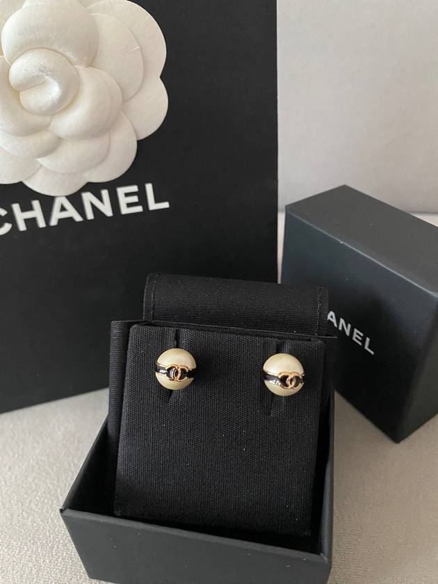 CC Logo EarringsMetal Resin Pearl Earrings ABD270 - CHANEL - BALAAN 1