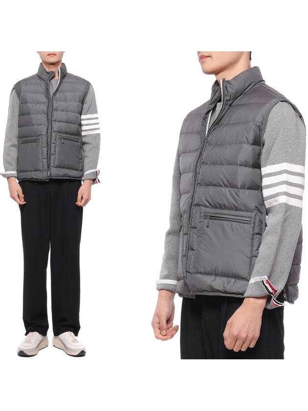 RWB Tab Zip-Up Pocket Vest Dick Grey - THOM BROWNE - BALAAN 3