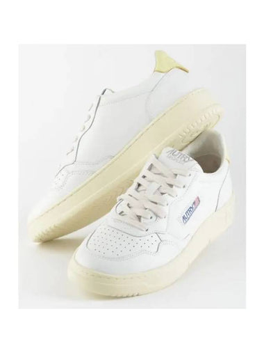 Men's Medalist Leather Low Top Sneakers White - AUTRY - BALAAN 1