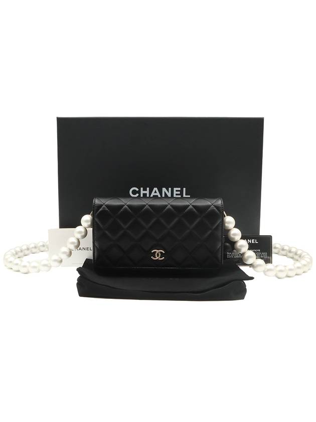 Nell black lambskin pearl strap champagne gold CC logo WOC cross bag AP1841 - CHANEL - BALAAN 2