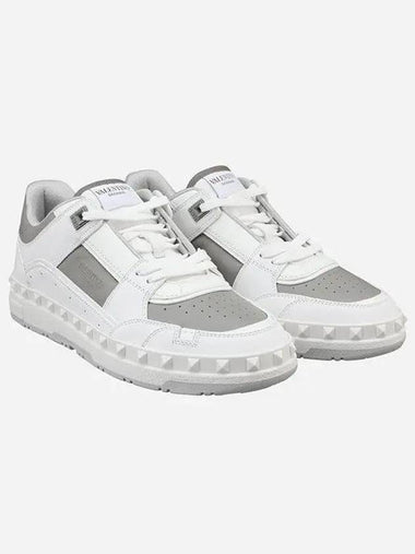 Freedots Calfskin Low Top Sneakers White - VALENTINO - BALAAN 1