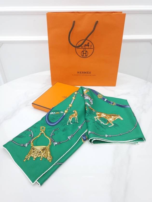 Pampa Carre Scarf 70 - HERMES - BALAAN 7