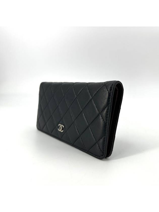 Lambskin silver logo long wallet - CHANEL - BALAAN 3