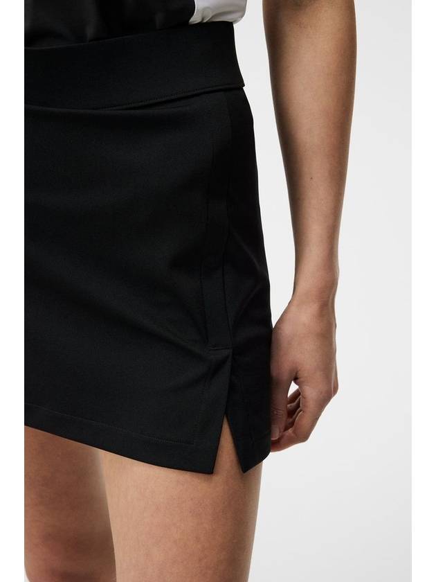 Amelie Golf A Line Skirt Black - J.LINDEBERG - BALAAN 6