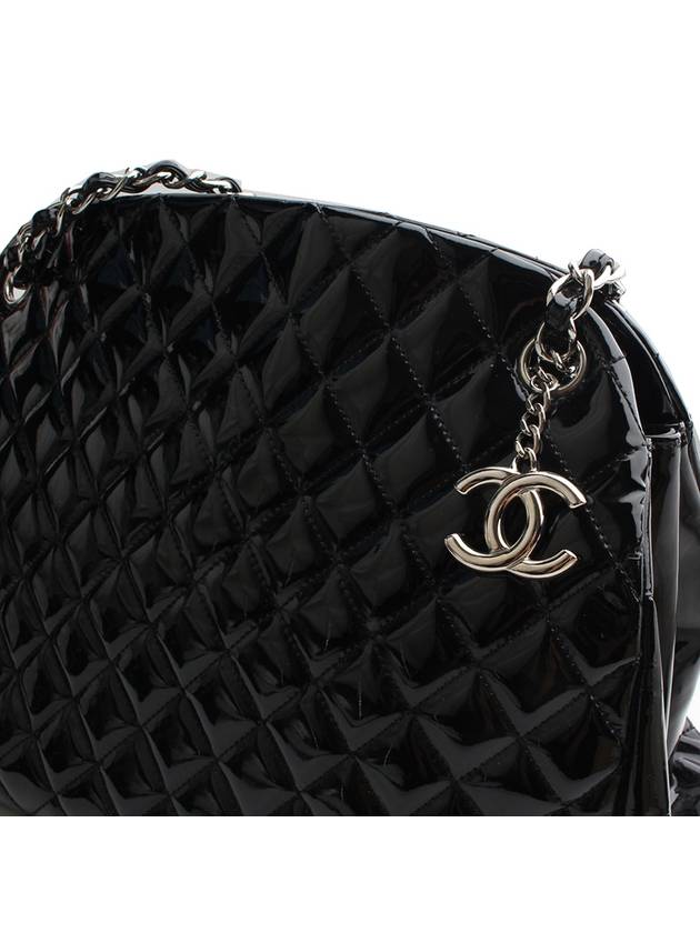 Black patent mademoiselle bowling bag - CHANEL - BALAAN 6