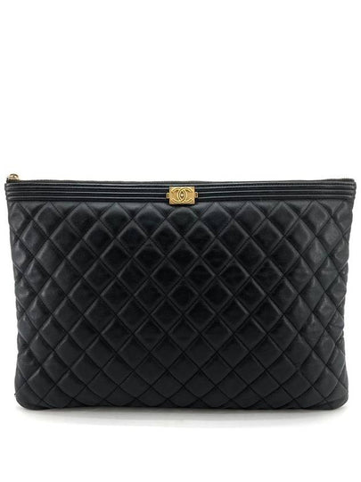 Lambskin gold boy clutch large - CHANEL - BALAAN 2