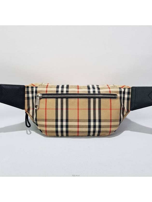 Vintage check belt bag 8010430 - BURBERRY - BALAAN 5