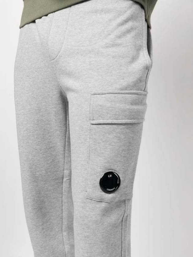 Lens Wappen Fleece Jogger Pants Gray Melange - CP COMPANY - BALAAN 5