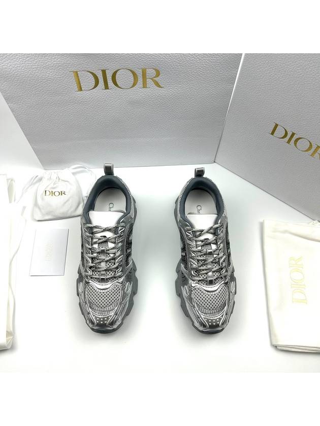 Chrono Mesh Laminated Leather Low Top Sneakers Grey - DIOR - BALAAN 4