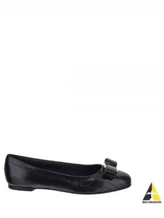 Women's Vara Round Toe Ballerina Flats Black - SALVATORE FERRAGAMO - BALAAN 2