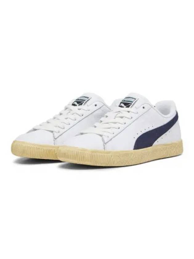 Clyde Vintage Leather Low-Top Sneakers White Black - PUMA - BALAAN 2