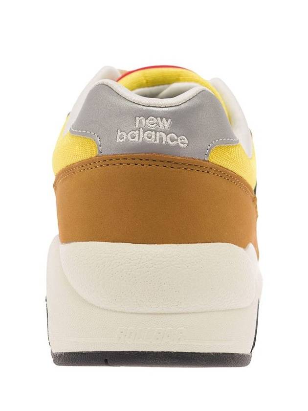 Beige Low Top Sneakers With Logo In Suede Man - NEW BALANCE - BALAAN 7