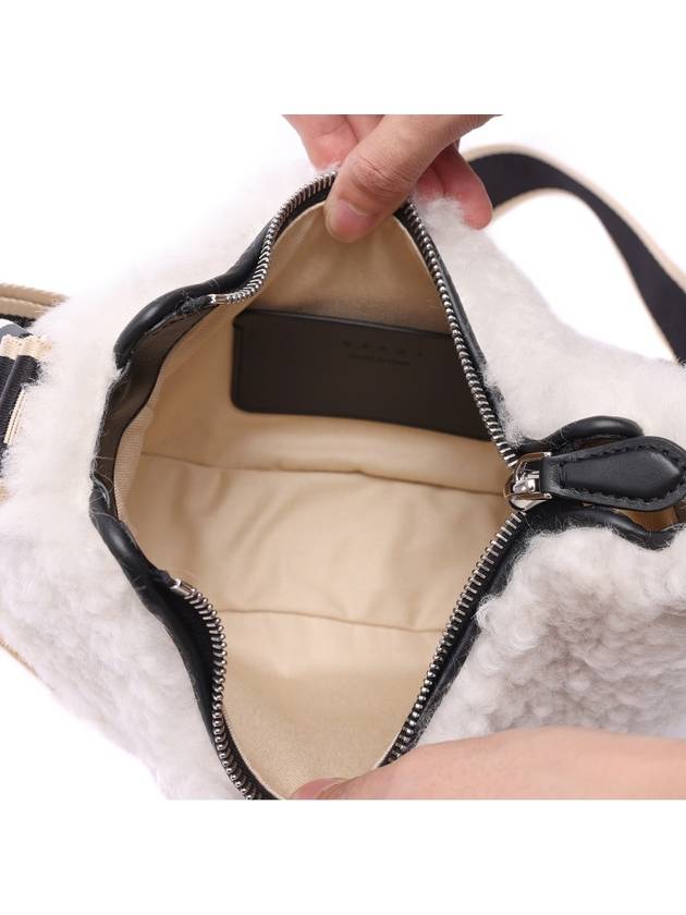 Shearling Hobo Cross Bag White - MARNI - BALAAN 7