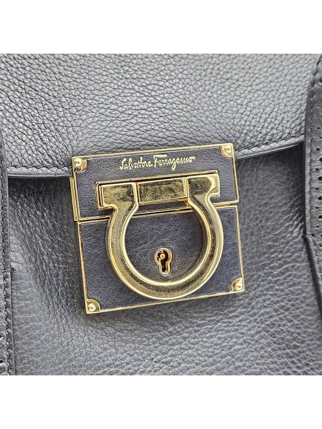 Ferragamo 21 D941 Black Gancini Suki Bag - SALVATORE FERRAGAMO - BALAAN 6