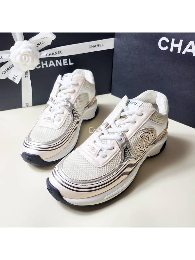 Women CC Logo Fabric Laminated Low Top Sneakers Silver Ivory - CHANEL - BALAAN 2