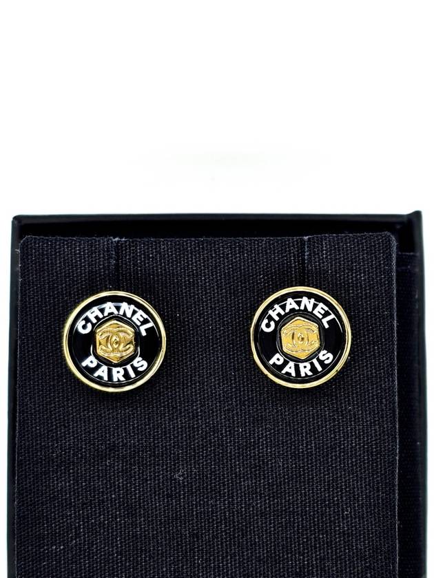 Circle Earrings Lettering Logo Black Gold STK - CHANEL - BALAAN 3