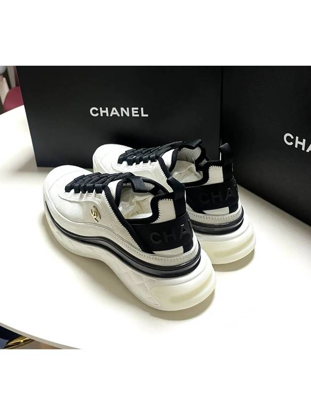 Logo Mixed Fibers Suede Low Top Sneakers Black - CHANEL - BALAAN 5