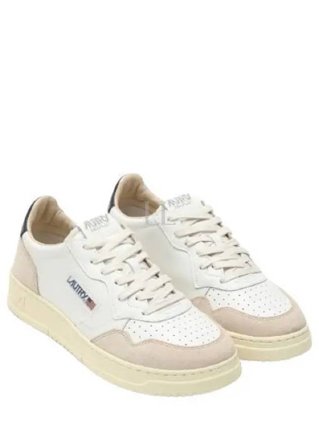 Medalist Navy Tab Low Top Sneakers White Blue - AUTRY - BALAAN 2