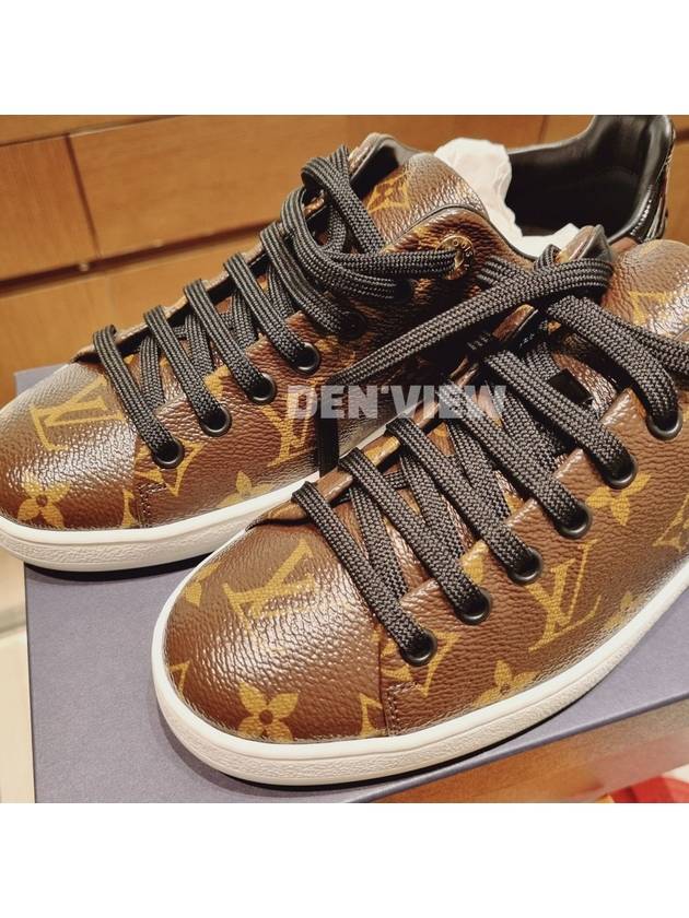 Women s Sneakers Front Row Monogram - LOUIS VUITTON - BALAAN 3