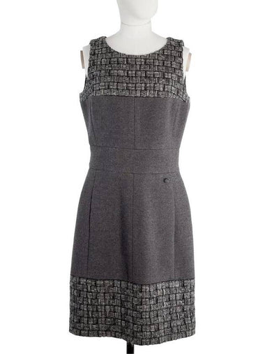 Tweed Gabrielle Leo constellation signature button point cashmere blend dress S size dress - CHANEL - BALAAN 1