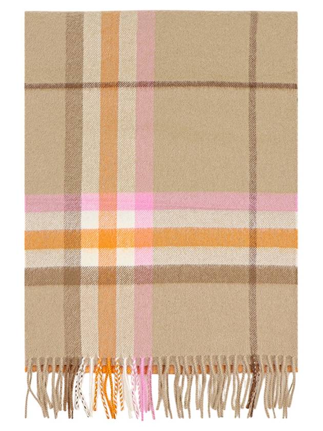 23 fw Check Motif Cashmere Scarf 8070976A1435 B0710458731 - BURBERRY - BALAAN 3