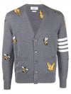 Men's Merino Bird Bee 4 Bar V-Neck Merino Cotton Cardigan Medium Grey - THOM BROWNE - BALAAN 2