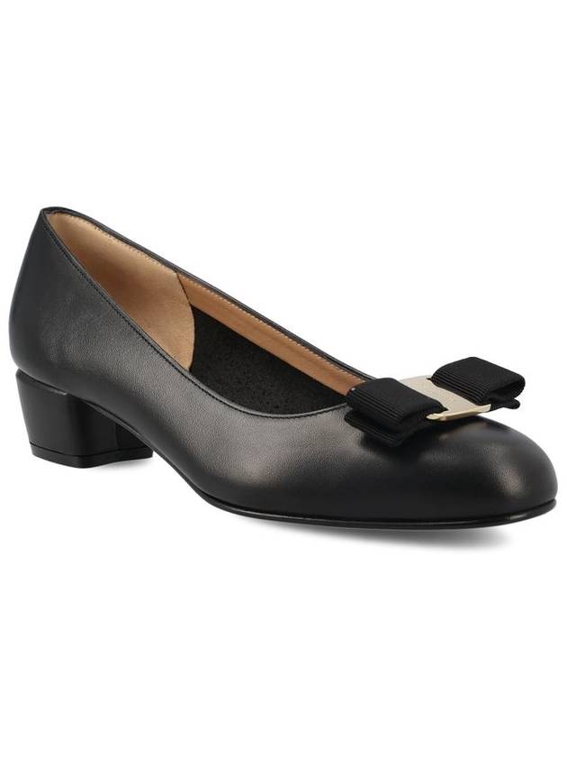 Women's Vara Pumps Black - SALVATORE FERRAGAMO - BALAAN 3