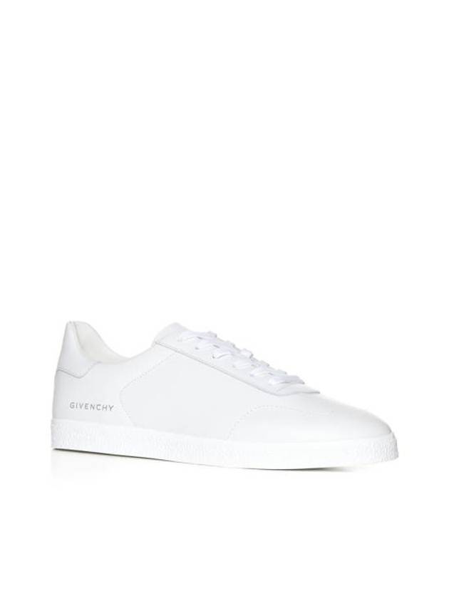 Logo Debossed Town Low Top Sneakers White - GIVENCHY - BALAAN 3