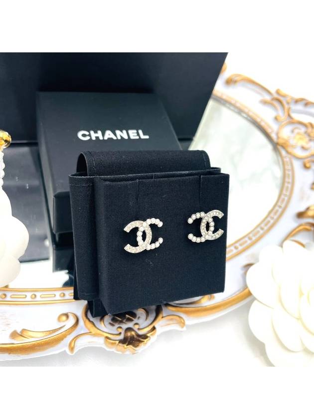 CC Logo Pearl Crystal Earrings Silver - CHANEL - BALAAN 4