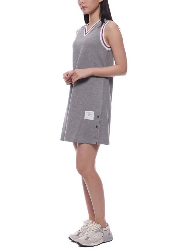 Women's Classic Pique Stripe V-Neck Cotton Tennis Dress Grey - THOM BROWNE - BALAAN 5