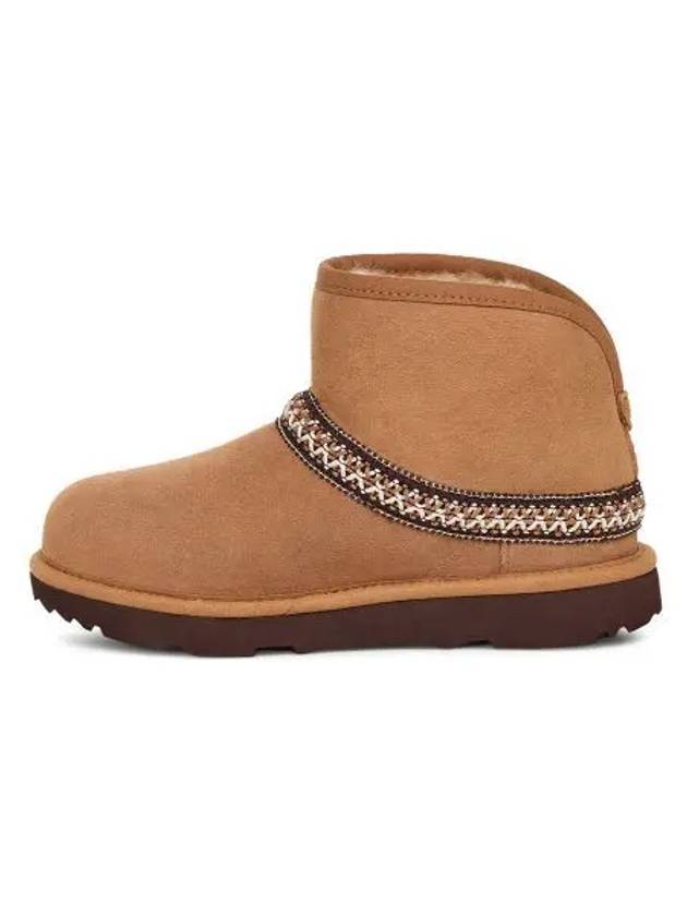 KIDS Embroidery Braid Boots Chestnut Classic Mini Crescent 1157697KCHE - UGG - BALAAN 1