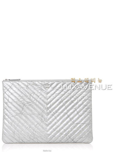 women clutch bag - CHANEL - BALAAN 1