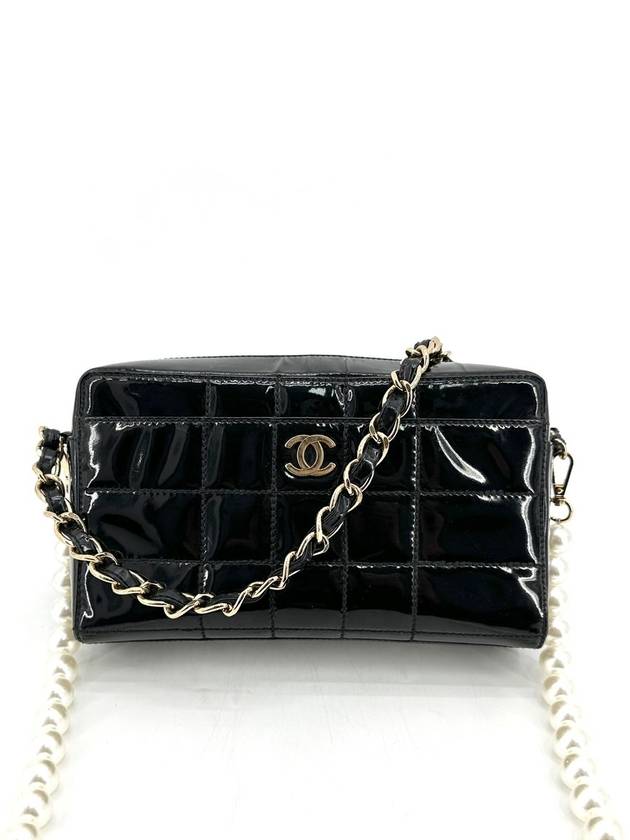 Patent chocolate bar camera bag shoulder - CHANEL - BALAAN 3