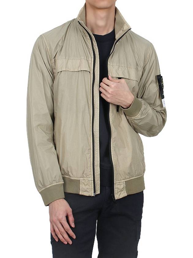 Compass Badge Pleated Windbreaker Sand - STONE ISLAND - BALAAN 4