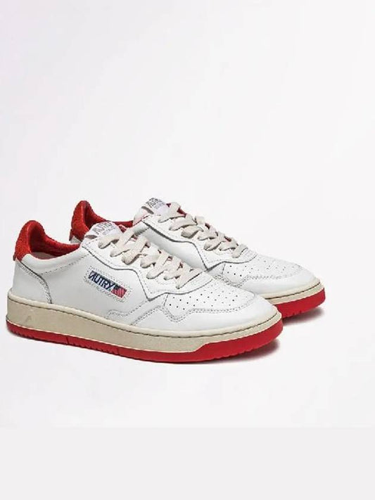 Women's Medalist Red Tab Low Top Sneakers White - AUTRY - BALAAN 2