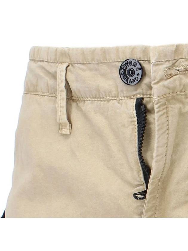 Men's Wappen Patch Slim Cargo Straight Pants Beige - STONE ISLAND - BALAAN 5