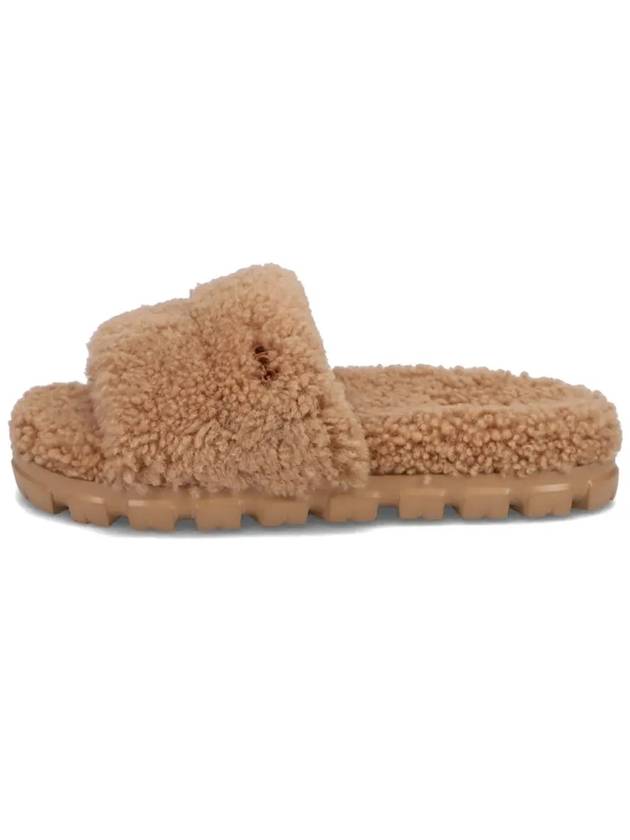 Women's Cozetta Curly Slippers Chestnut - UGG - BALAAN 3