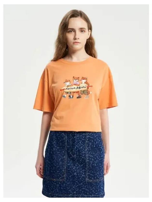 Women s Surfing Fox Relax Fit T Shirt Sunset Orange Domestic Product GM0024031186130 - MAISON KITSUNE - BALAAN 1