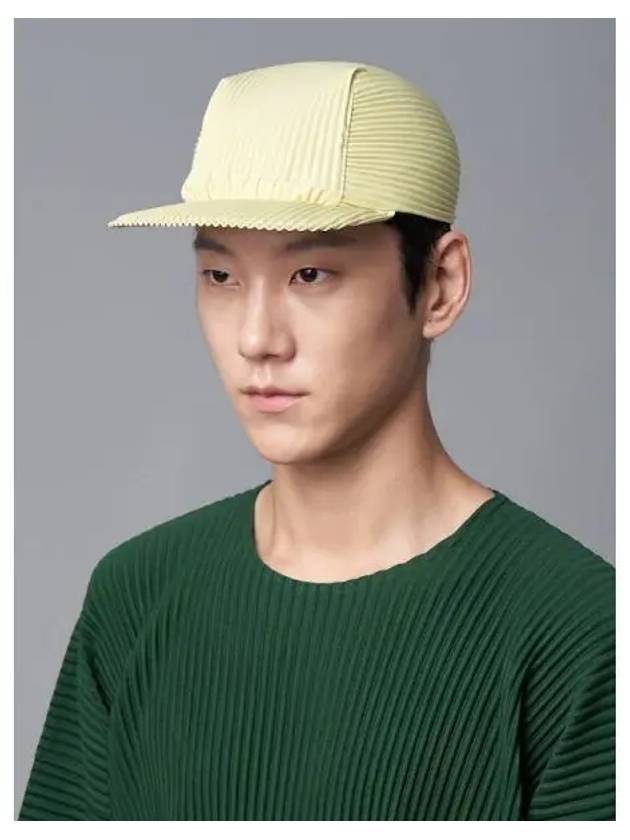 Pleated Cap Sour Green Domestic Product GM0024080580400 - ISSEY MIYAKE - BALAAN 1