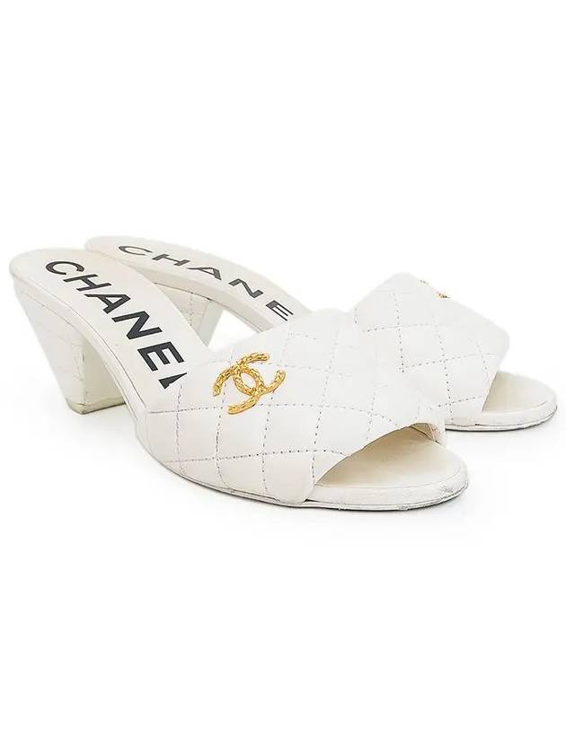 22P Quilted CC Logo Mule White 37 Lambskin 4ET0707 - CHANEL - BALAAN 1