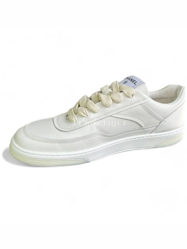 CC logo calfskin sneakers all white - CHANEL - BALAAN 3