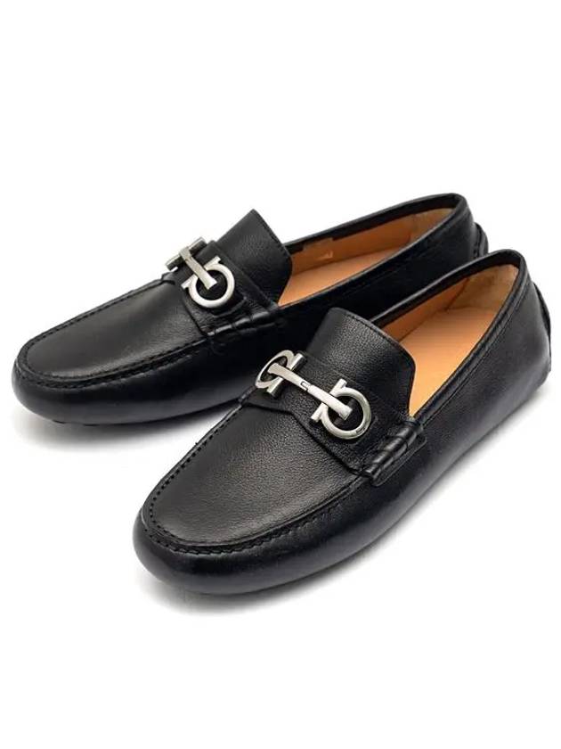 Gancini Ornament Driving Shoes Black - SALVATORE FERRAGAMO - BALAAN 2